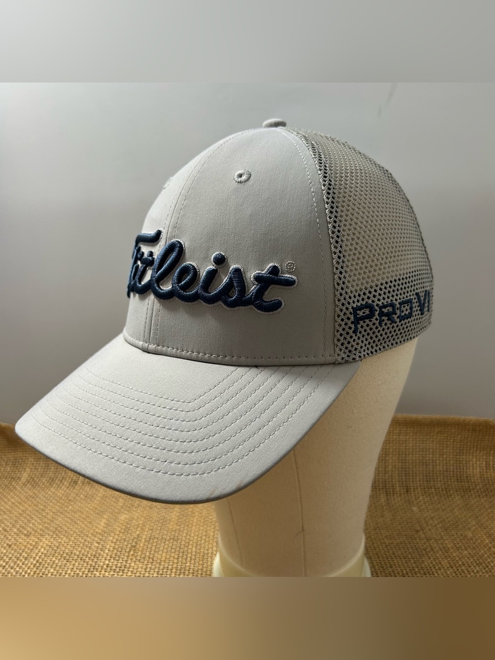 Titleist Footjoy FJ Pro V1 SnapBack Trucker Hat Gray Adjustable Mesh Spandex